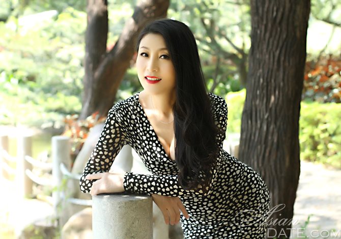 China Member Lingling From Guangzhou 59 Yo Hair Color Black 5613