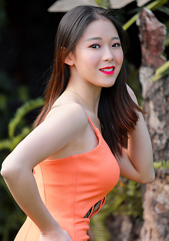 Gorgeous member profiles: beautiful Asian member Kim Dung from Ha Noi